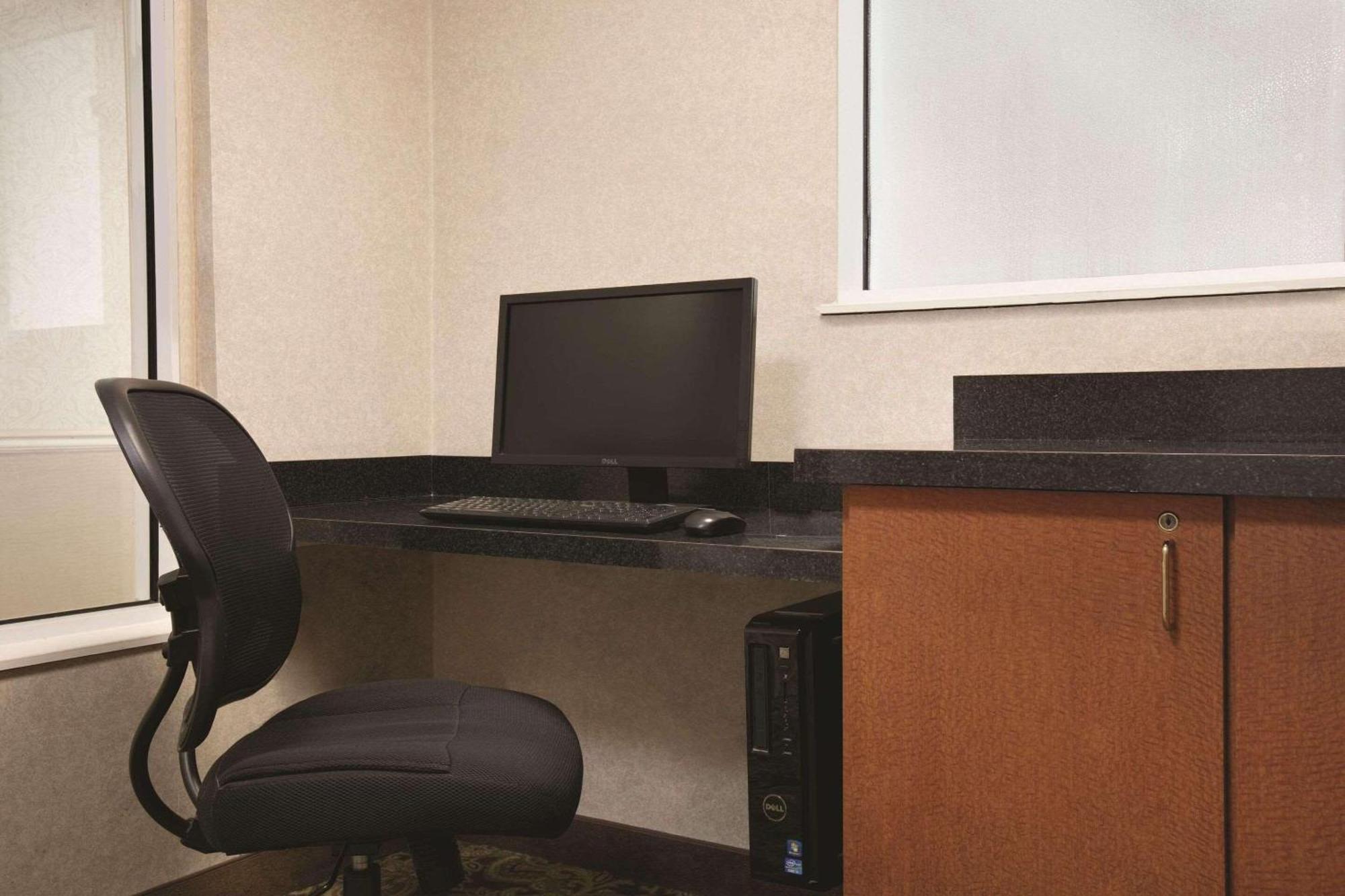 Country Inn & Suites By Radisson, Atlanta Airport North, Ga Bagian luar foto